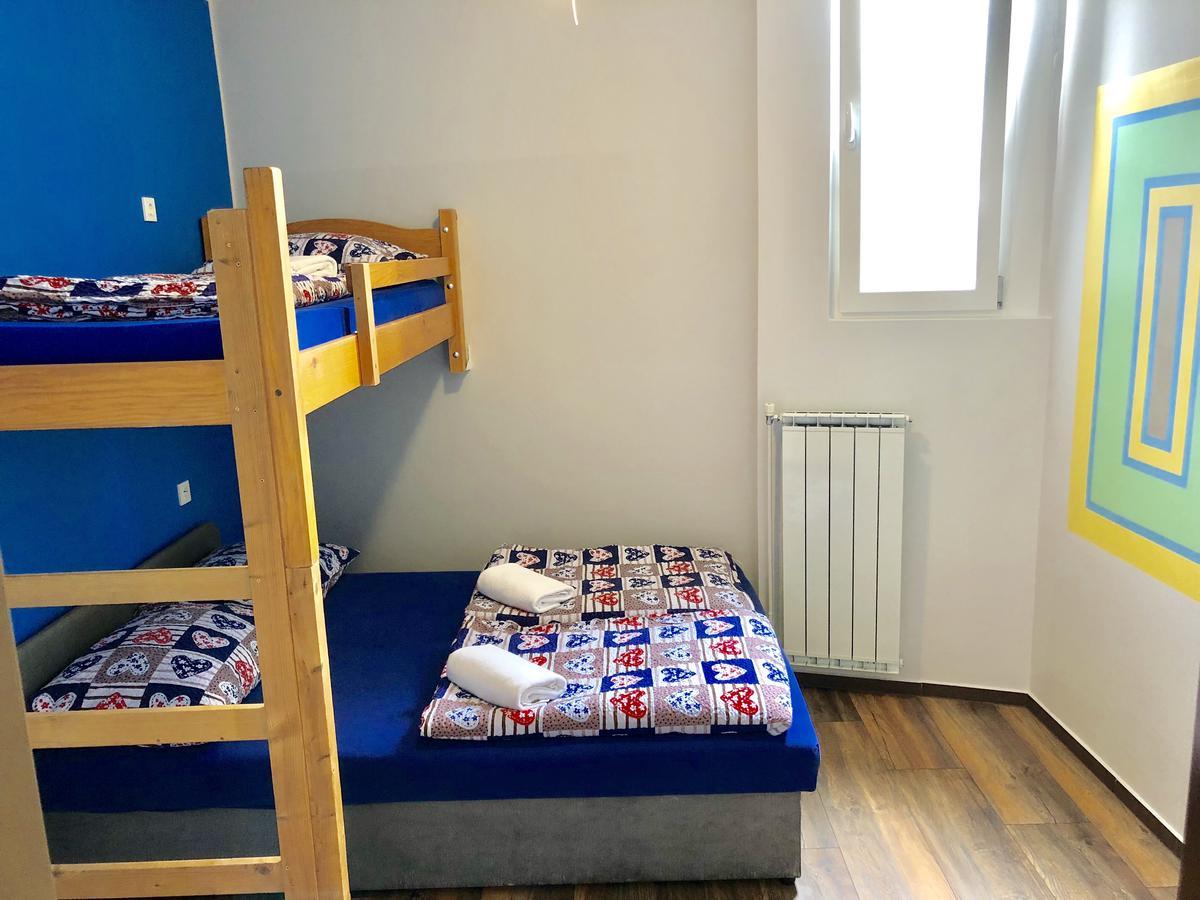 Aladin Hostel Ljubljana Buitenkant foto
