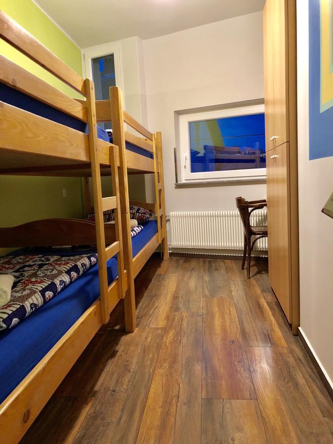 Aladin Hostel Ljubljana Buitenkant foto