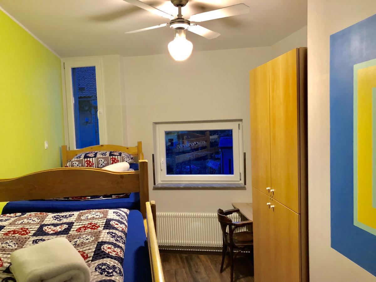 Aladin Hostel Ljubljana Buitenkant foto