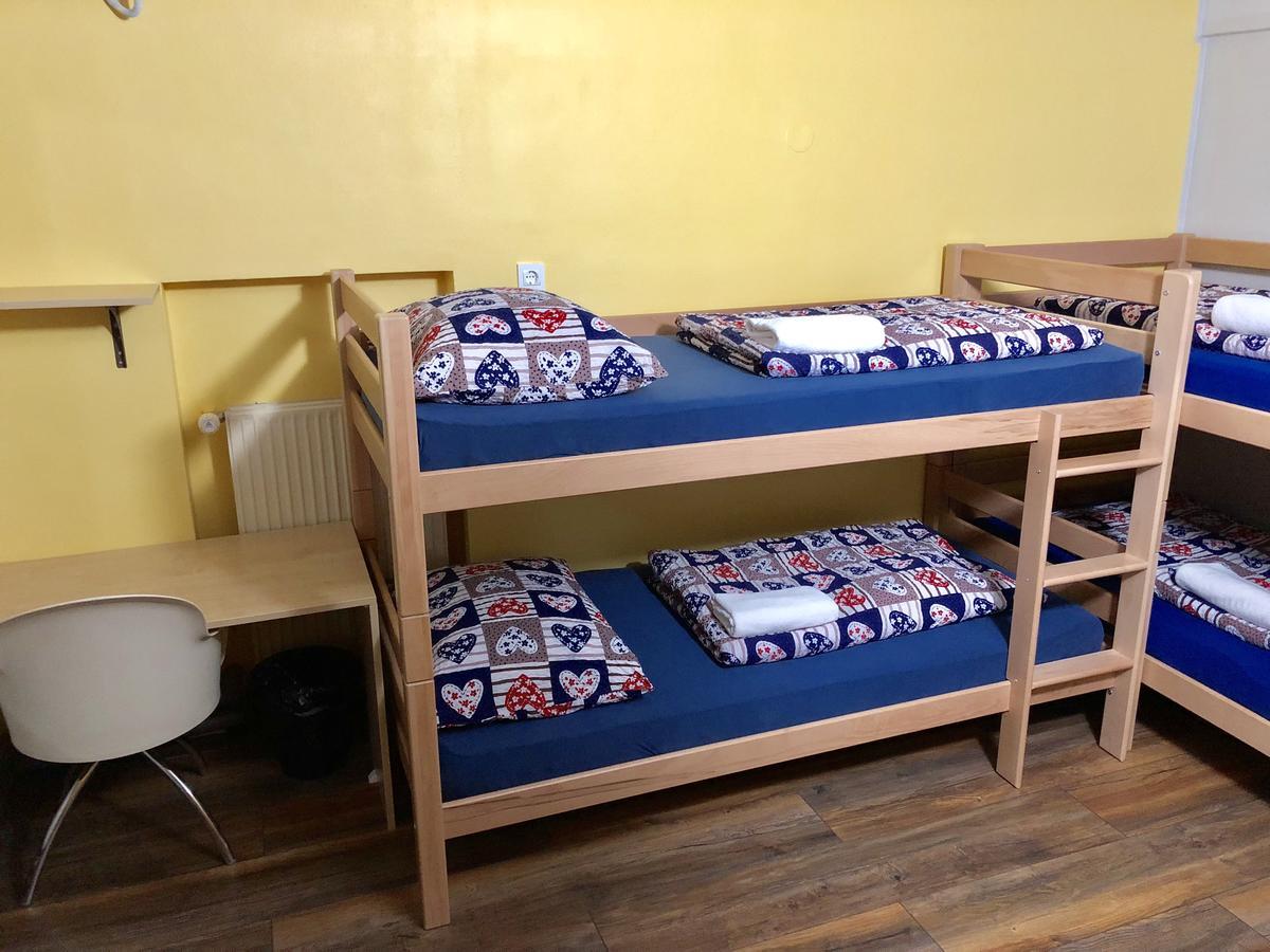 Aladin Hostel Ljubljana Buitenkant foto