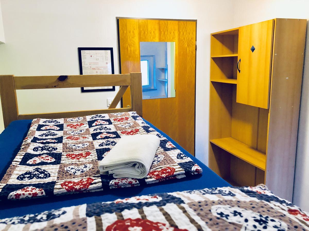 Aladin Hostel Ljubljana Buitenkant foto