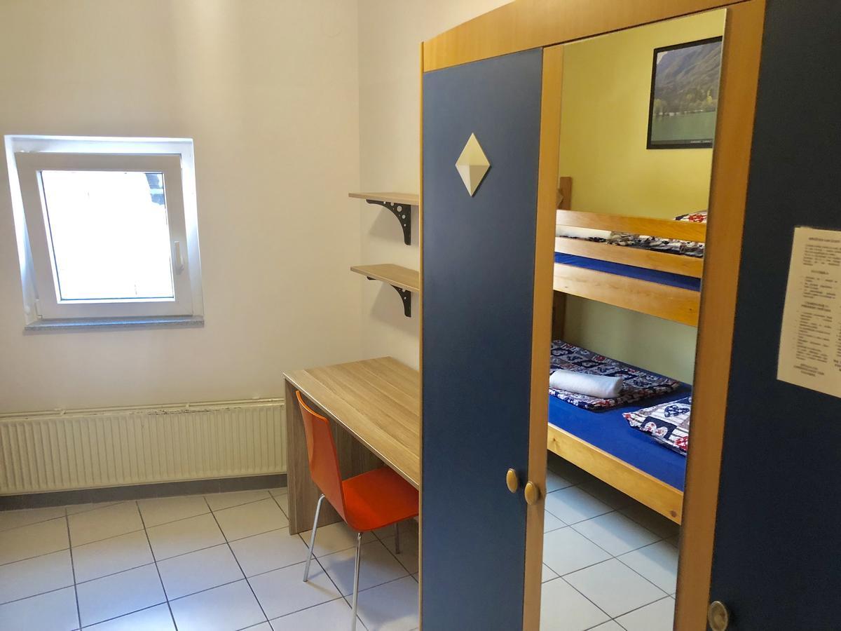Aladin Hostel Ljubljana Buitenkant foto