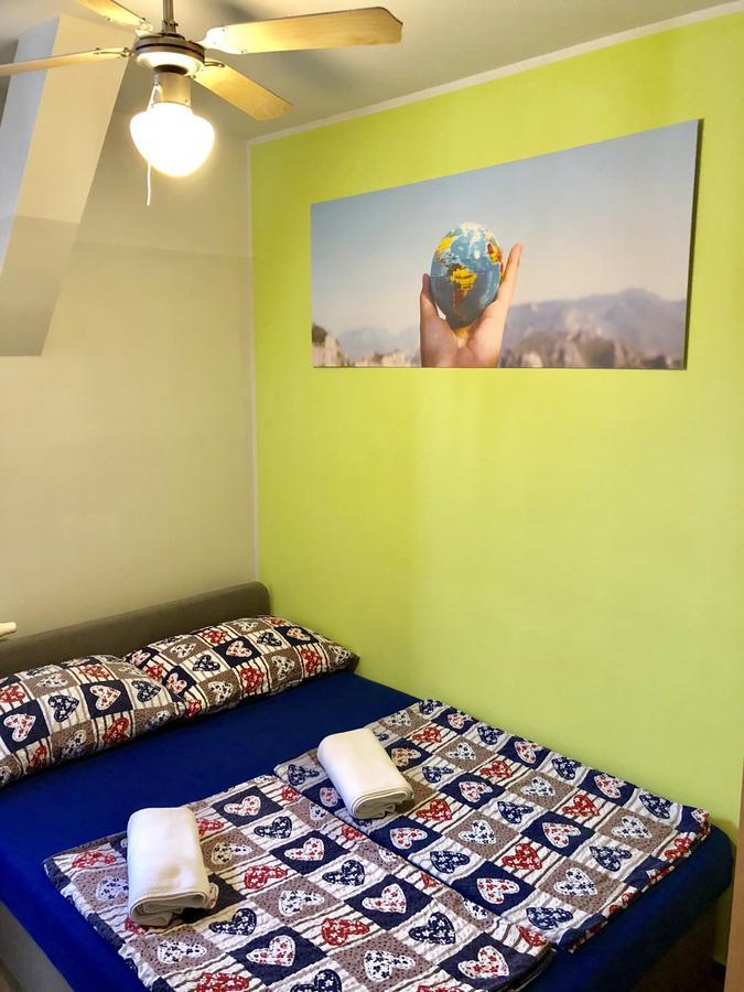 Aladin Hostel Ljubljana Buitenkant foto