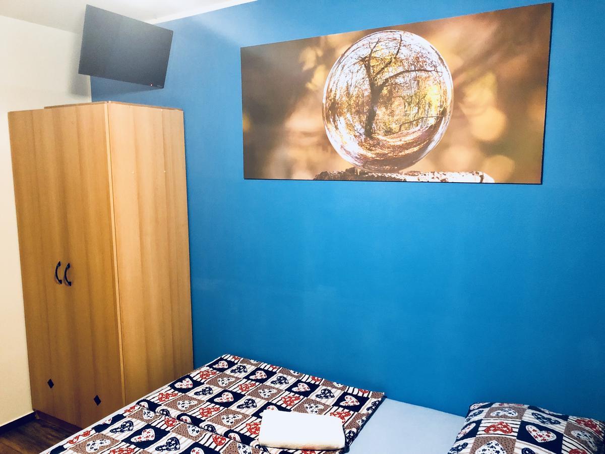 Aladin Hostel Ljubljana Buitenkant foto