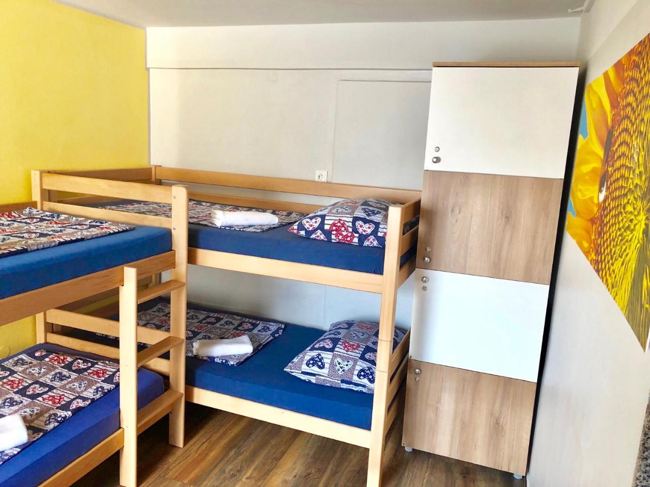 Aladin Hostel Ljubljana Buitenkant foto