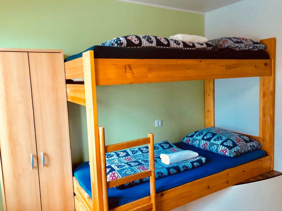 Aladin Hostel Ljubljana Buitenkant foto